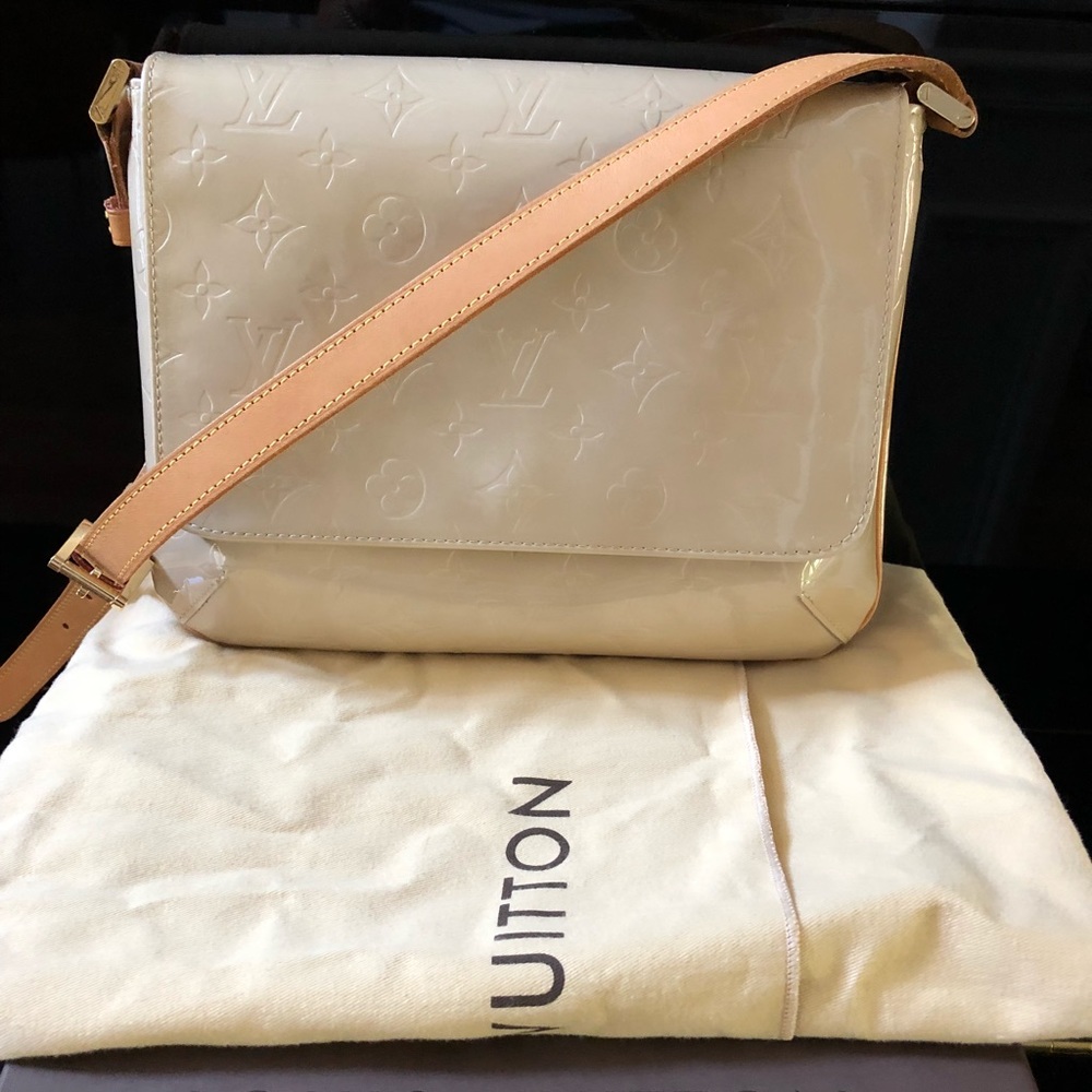 Authentic Louis Vuitton THOMPSON STREET bag